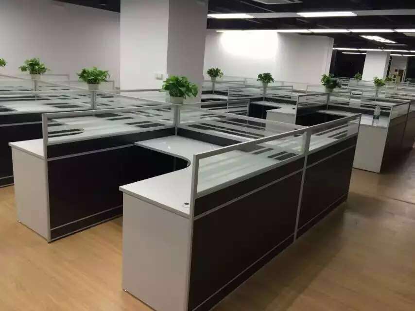 辦公卡位現(xiàn)場實拍 辦公卡位現(xiàn)場實拍